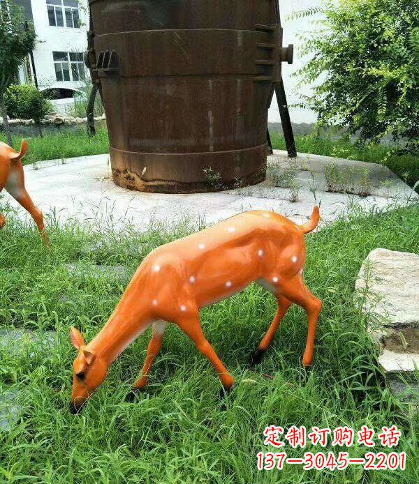 丽水梅花鹿雕塑精美的艺术品