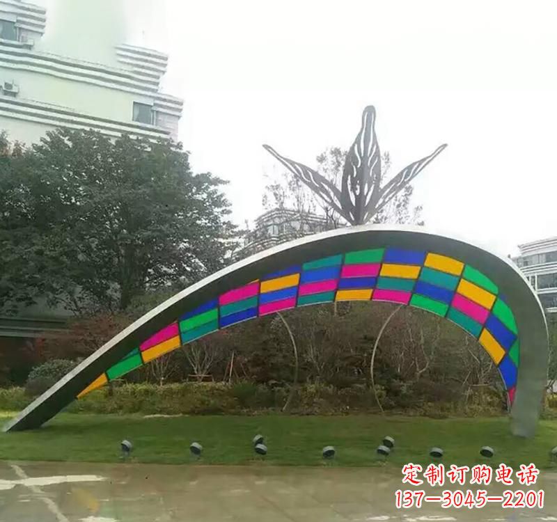 丽水不锈钢彩色拼接拱门雕塑