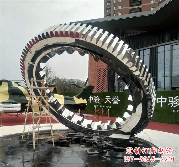 丽水不锈钢齿轮抽象雕塑