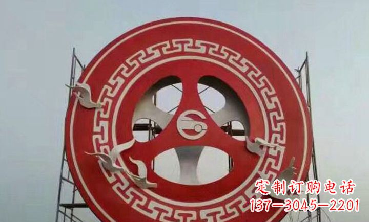 丽水不锈钢齿轮雕塑象征着时代进步