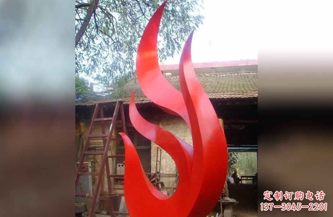 丽水凤凰展翅飞翔的不锈钢雕塑
