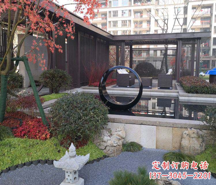 丽水不锈钢抽象圆环雕塑