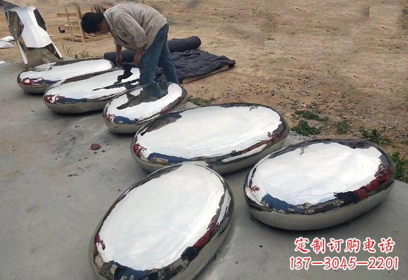 丽水不锈钢鹅卵石雕塑精美外形给人以美的感受