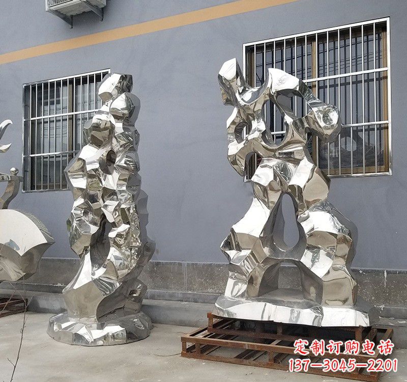 丽水太湖石雕塑精美的艺术品
