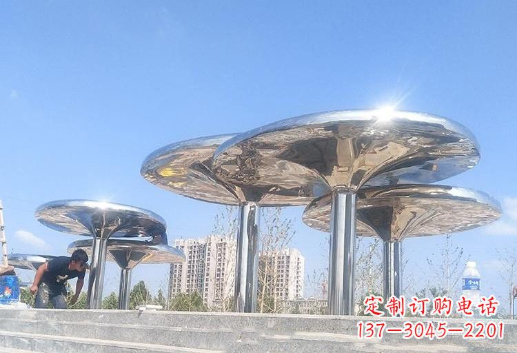 丽水不锈钢广场凉亭雕塑——精美雕塑点缀美丽环境