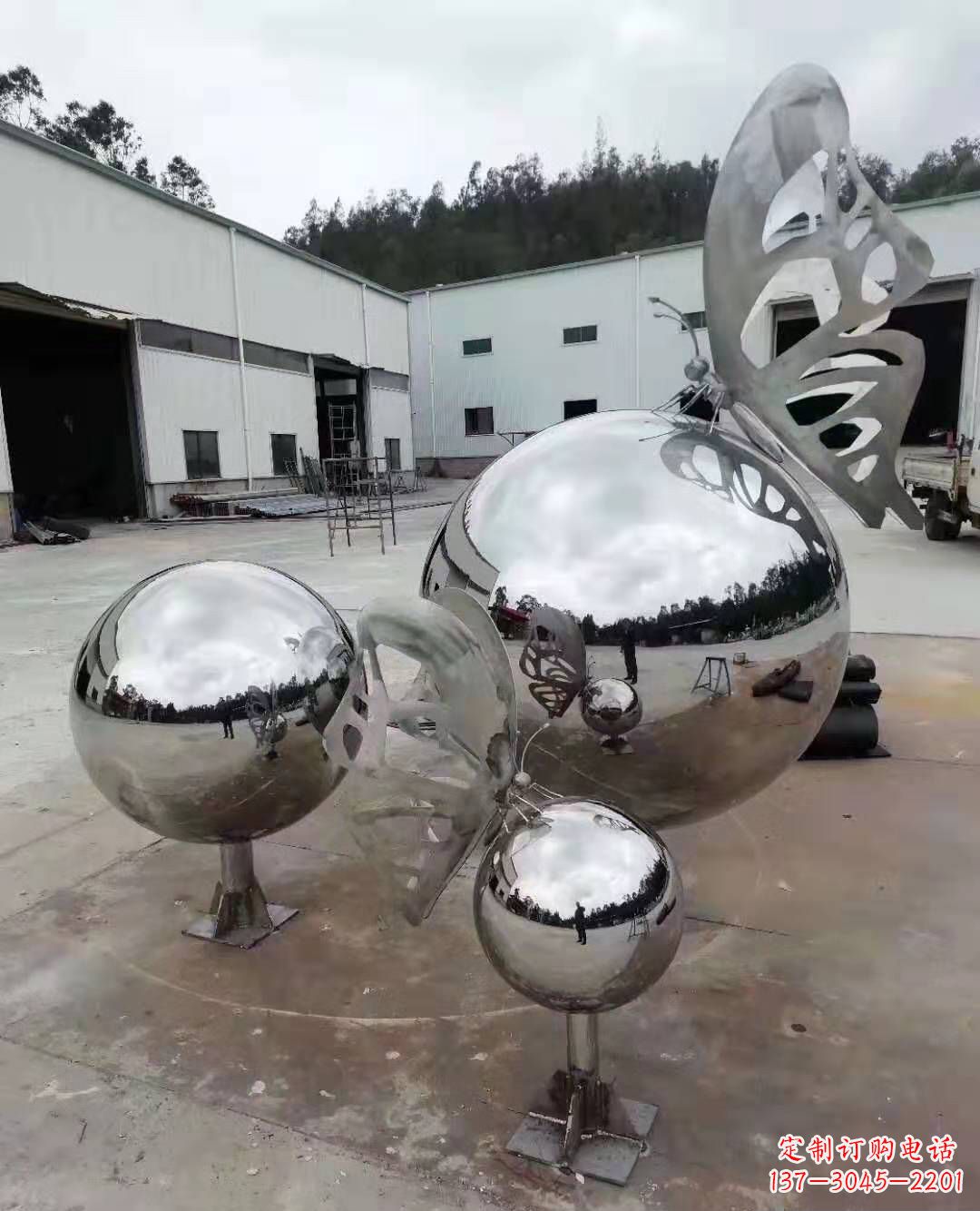 丽水不锈钢蝴蝶雕塑美丽而迷人