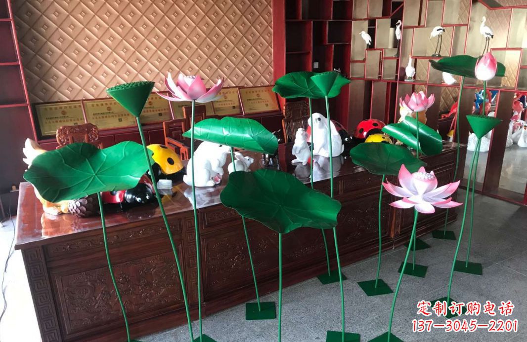 丽水精美不锈钢荷叶雕塑