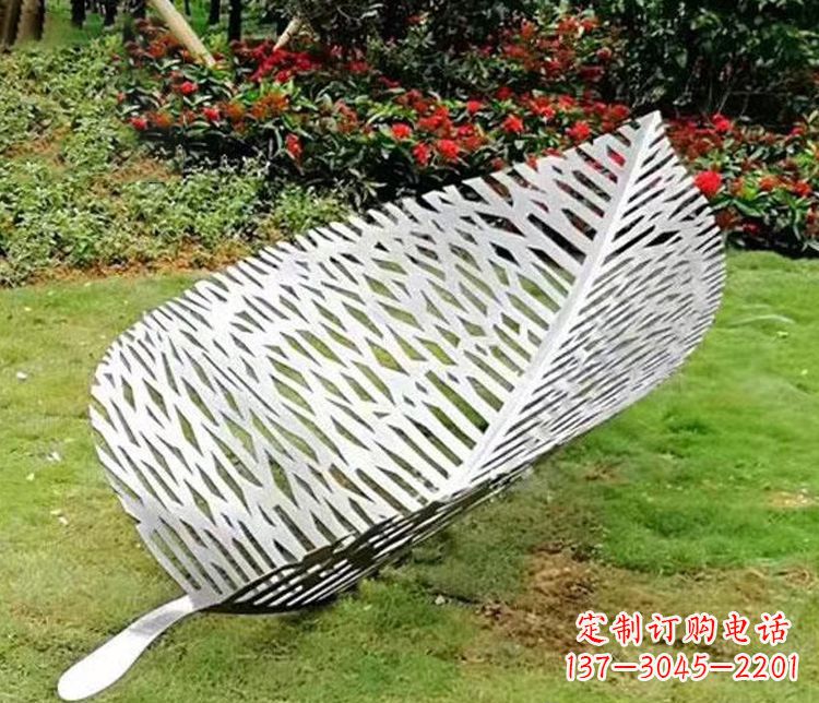 丽水不锈钢园林镂空树叶雕塑精美而抽象