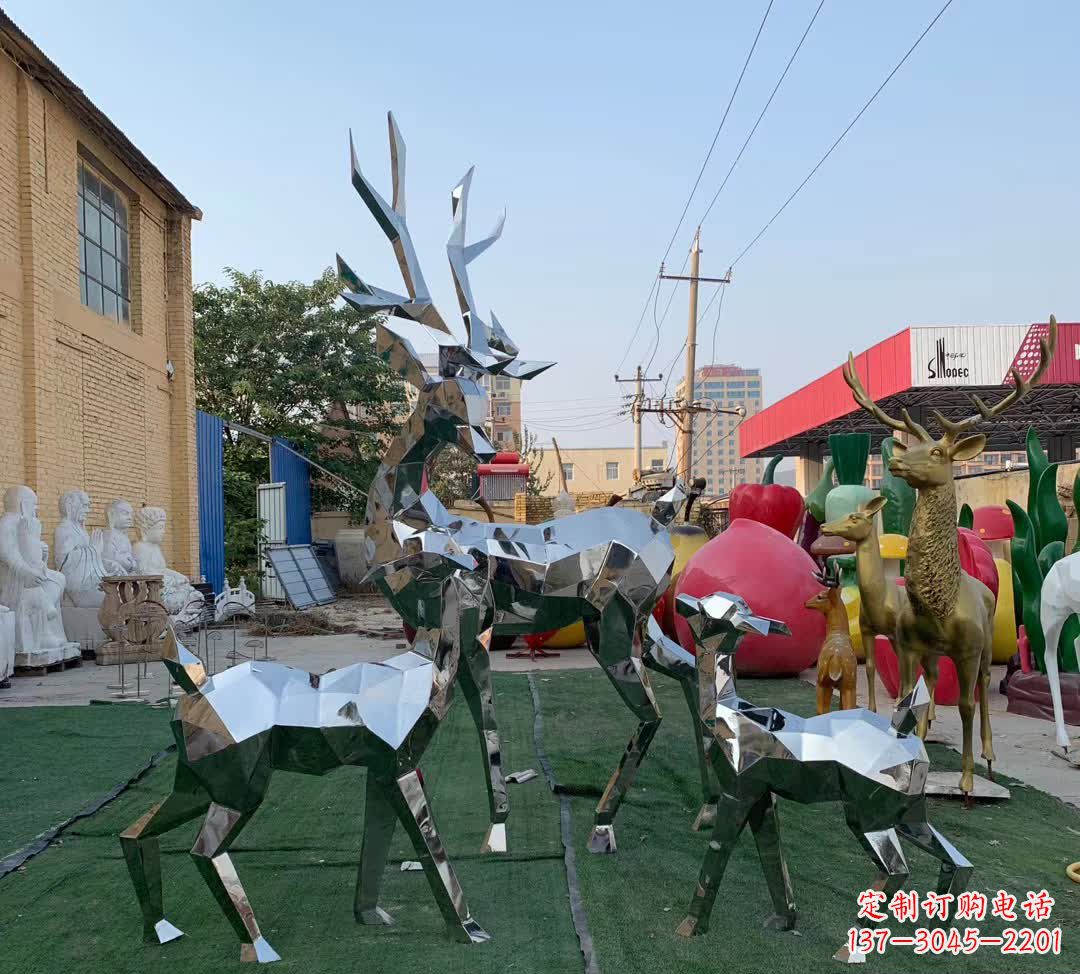 丽水梅花鹿雕塑一种独特的城市装饰