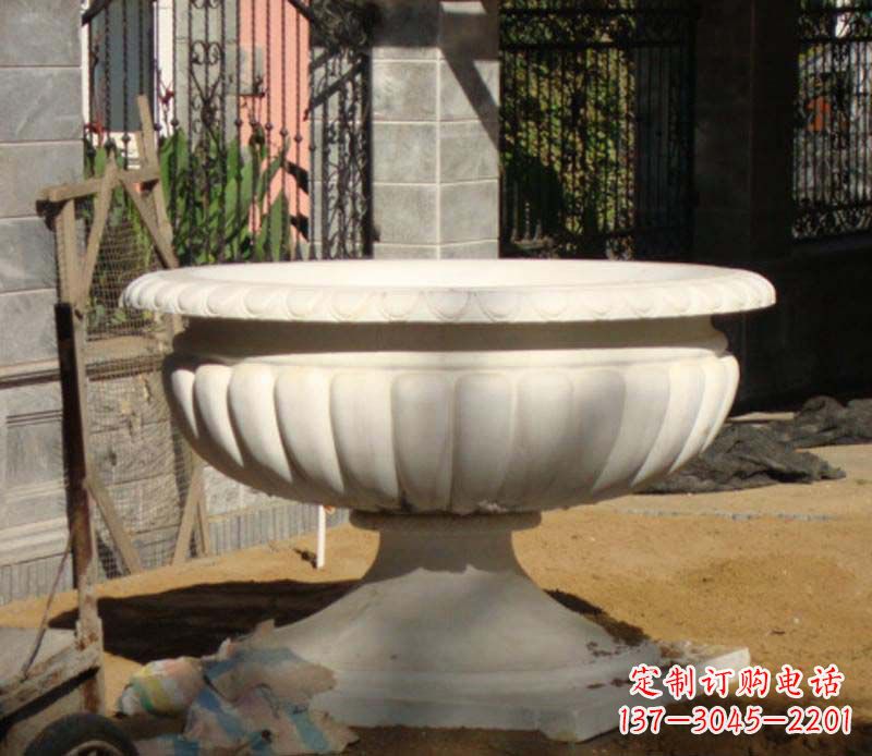 丽水精美大理石花盆雕塑