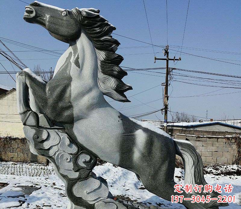 丽水传统工艺马踏祥云石雕