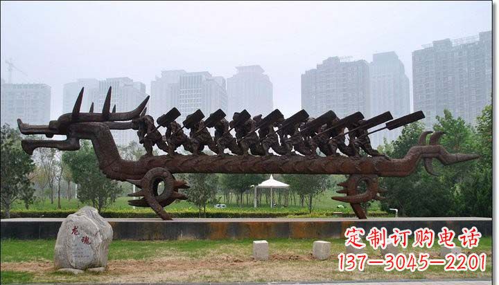 丽水锻铜赛龙舟雕塑