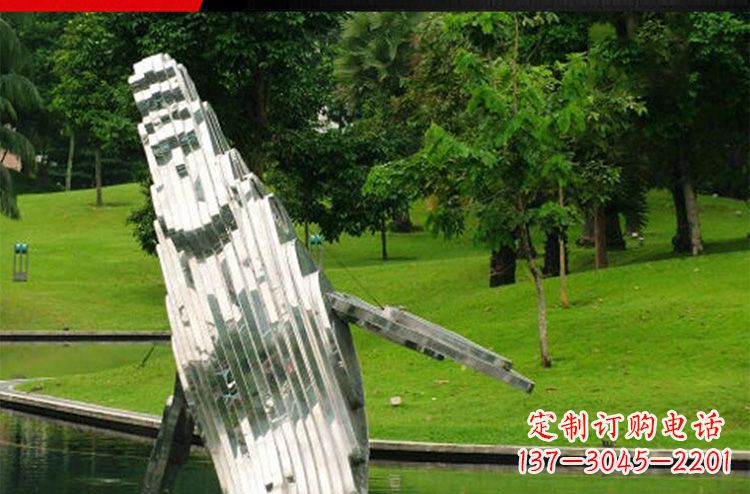 丽水温馨活泼的不锈钢动物企鹅雕塑