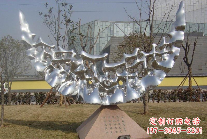 丽水公园不锈钢月亮景观雕塑