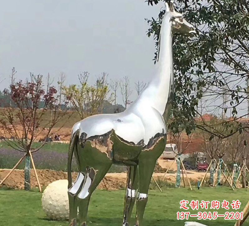 丽水公园不锈钢长颈鹿雕塑