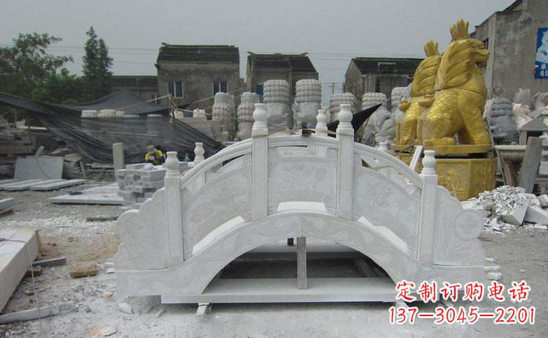 丽水精美的大理石拱桥雕塑