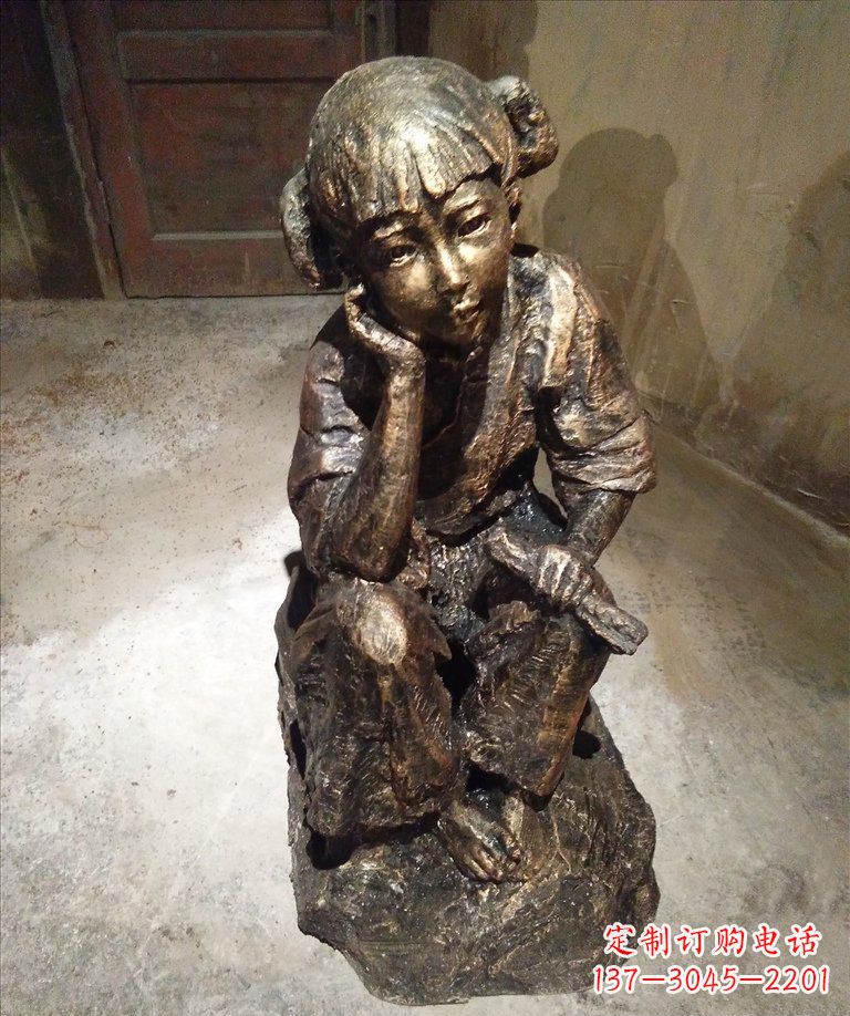 丽水童真美丽的小女孩铜雕