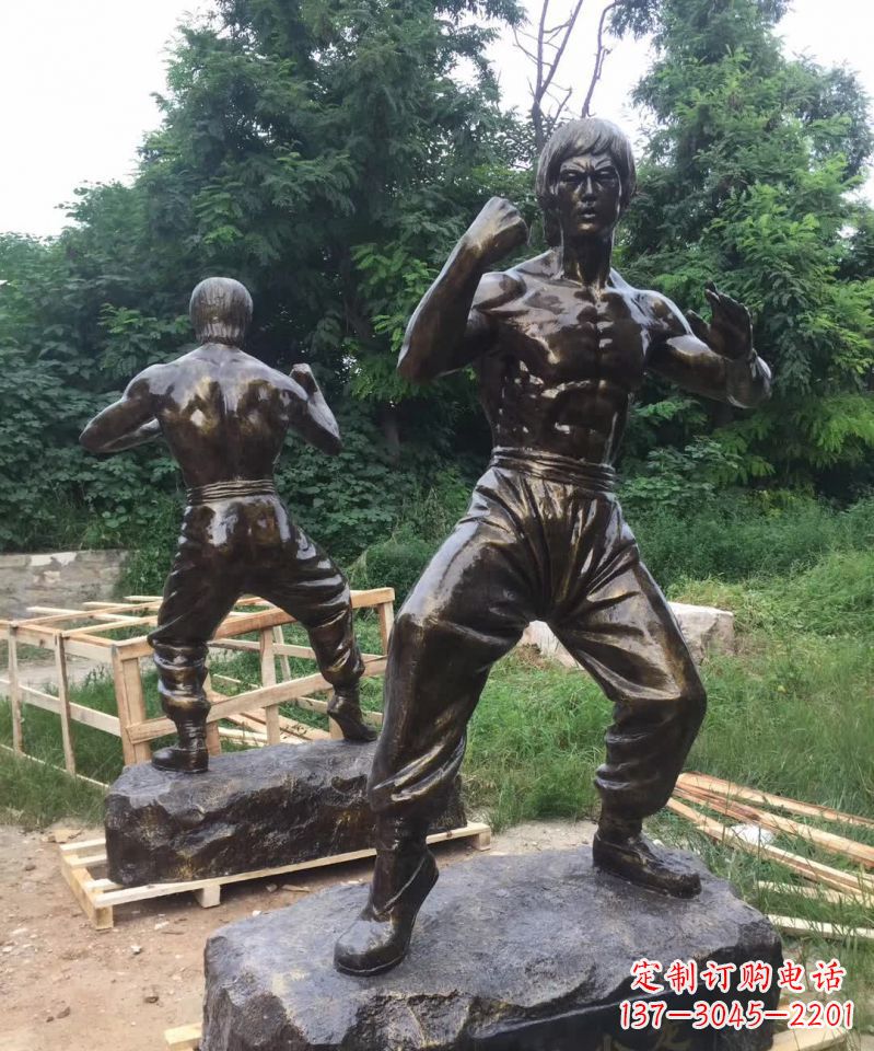 丽水荣耀李小龙,经典之作——“功夫之王”铜雕塑
