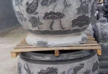 丽水公园小区石水缸