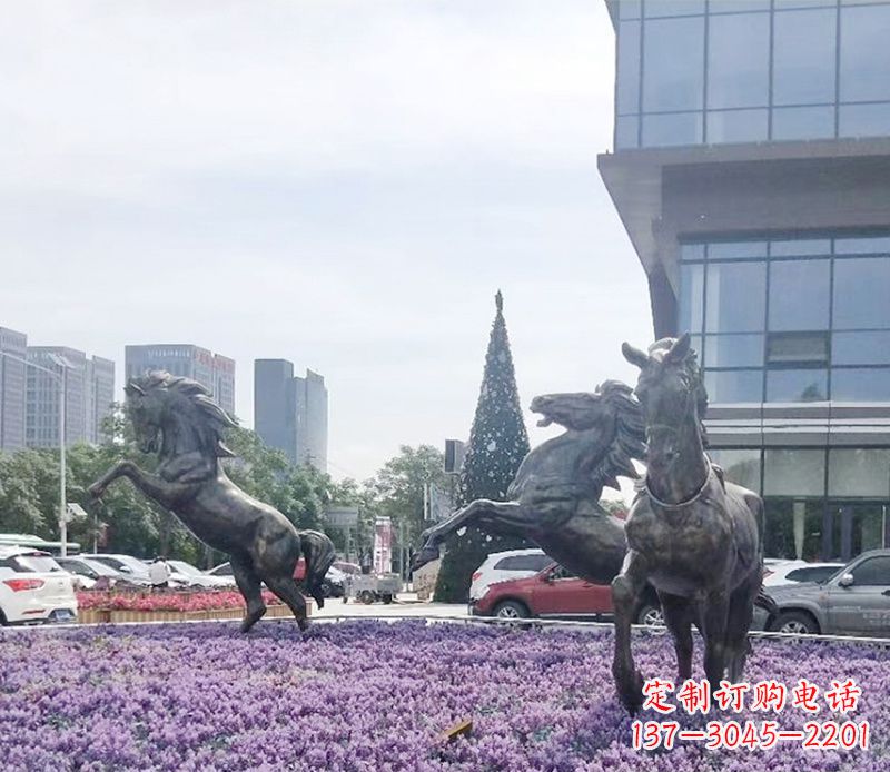 丽水广场动物奔跑的马铜雕