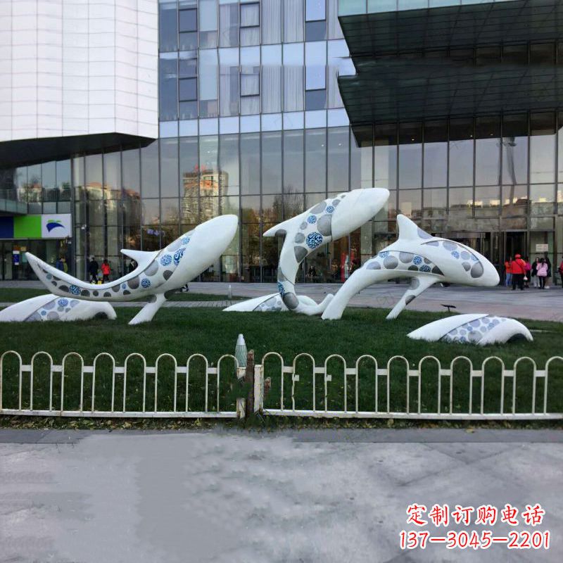 丽水城市绿地观赏海豚雕塑