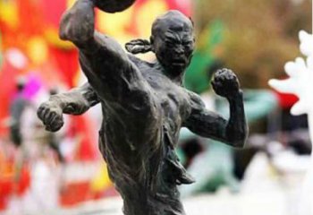 丽水足球雕塑：展现无限自由