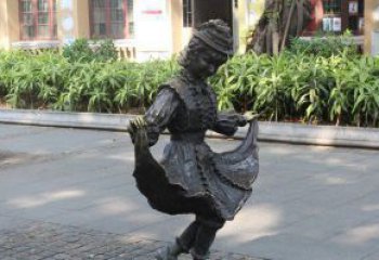丽水中领雕塑推出的爱舞的小少女铜雕，以少女跳…