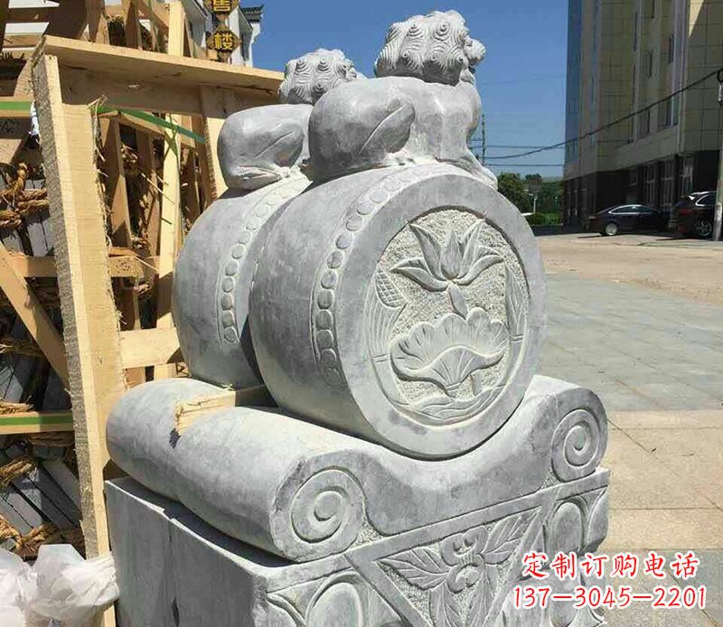 丽水中领雕塑：仿古石门墩石雕艺术品