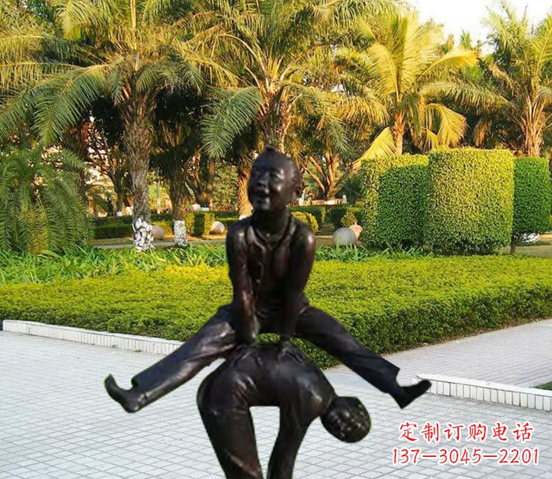 丽水跳山羊的儿童铜雕