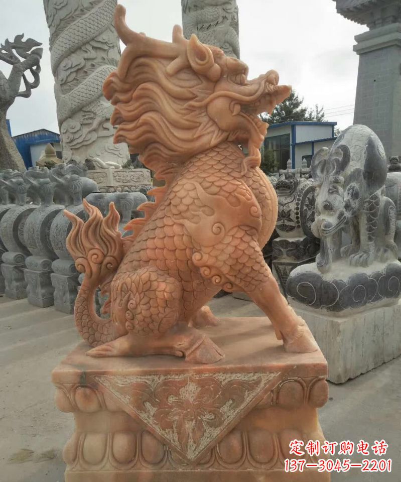 丽水晚霞红麒麟雕塑1