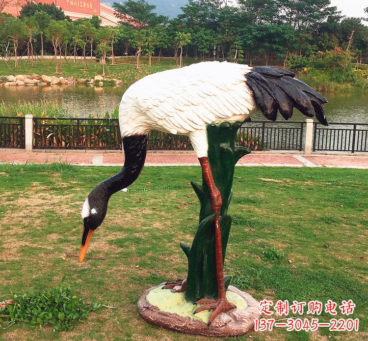 丽水仙鹤生蛋雕塑