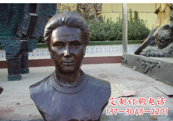 丽水校园居里夫头像铜雕