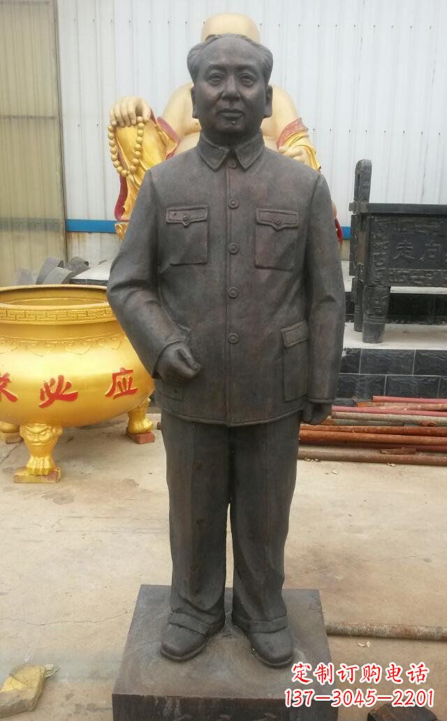 丽水校园毛主席伟人铜雕