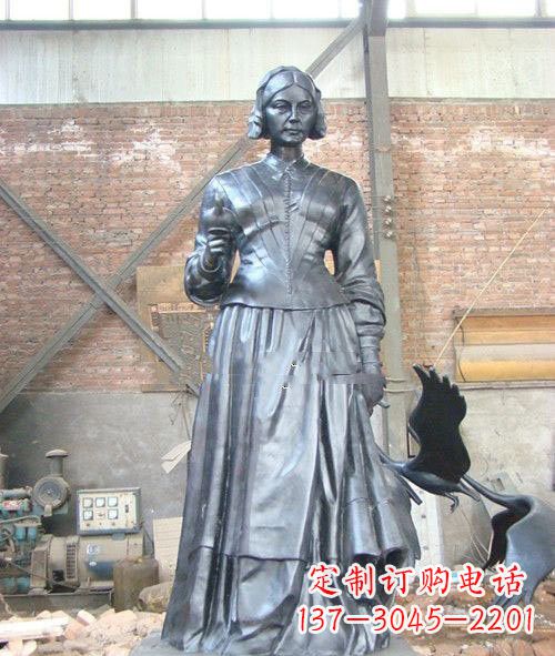 丽水医院校园西方名人南丁格尔铜雕