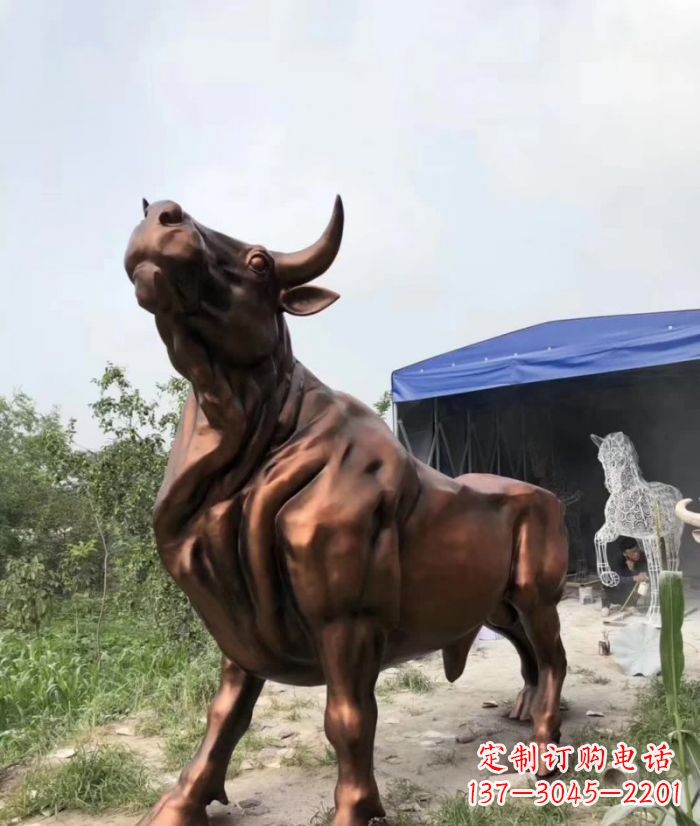 丽水紫铜牛动物雕塑