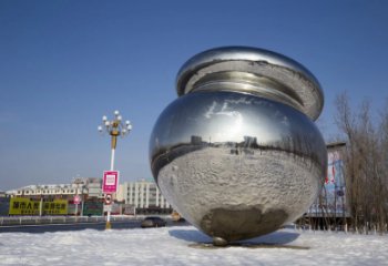 丽水陀螺雕塑-户外广场大型景观不锈钢镜面陀螺雕塑